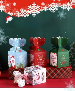 Detailed Christmas gift box set with festive deer patterns and silk ribbons for snacks