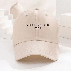 Casquette de baseball beige en coton imprimée C'EST LA VIE PARIS pour le soleil