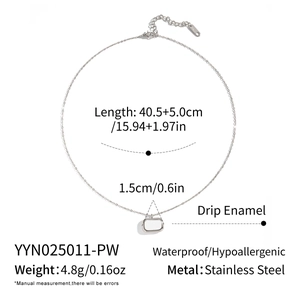 Détails du collier à pendentif rectangulaire en acier inoxydable argenté étanche