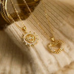 Heart Pendant Necklace Copper Gold Plated Cubic Zirconia Sunburst Hollow Fashionable Delicate Clavicle Chain For Women Gift