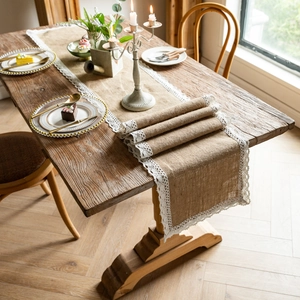 Natural Jute Table Runner With White Lace Pom Pom Fringe Rustic Vintage Style For Wedding Party Dining Room Decor