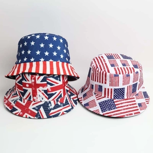 Reversible bucket hat with USA and UK flag prints for outdoor sun protection