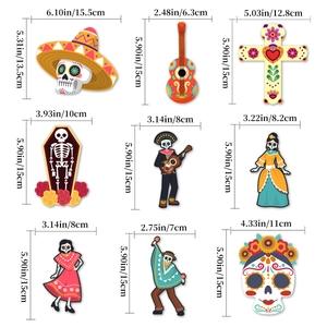 Detailed dimensions for Day of the Dead hanging decorations set with colorful skulls