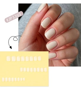 Set de uñas postizas cuadradas color blanco crema clásico con varios tamaños incluidos