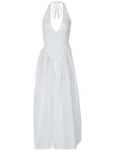 Elegantes weißes Neckholder-Kleid mit tiefem V-Ausschnitt und Taillenfalten
