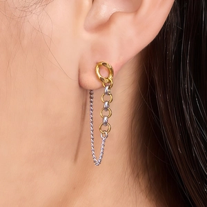 Boucles d'oreilles bicolores en acier inoxydable avec chaîne et pompon élégant