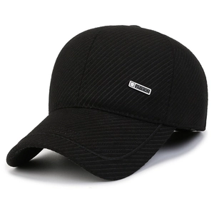 Herren Winter-Baseballkappe in Schwarz mit Fleece-Futter und warmem Ohrenschutz