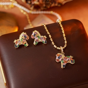 Gioielli Collana E Orecchini Cavallo Vintage Con Zircone Colorato Perla Artificial Sintetica Silver Earring Post Placcato Oro