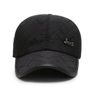 Winter quilted baseball cap for men with geometric pattern and metallic JEANS logo