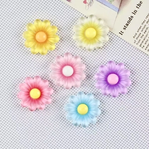 Charmantes fleurs de tournesol en résine translucide de six couleurs pour création DIY