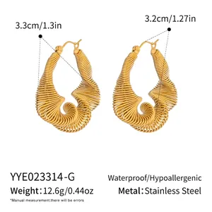 Size chart for 18K gold plated geometric hoop earrings with precise dimensions and weight