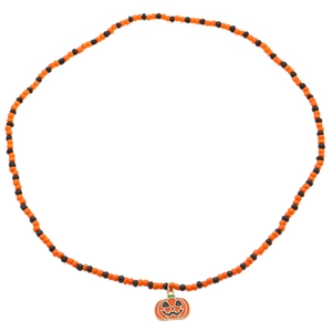 Gargantilla gótica de Halloween con cuentas naranjas y negras y colgante de calabaza