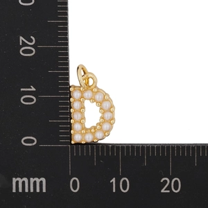 Detailed size measurement of golden letter D pendant with pearls, 13mm height
