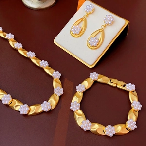 Vintage Flower Alloy Faux Artificial Pearl Necklace Bracelet Drop Earrings 925 Sterling Silver Earring Post Women Palace Style