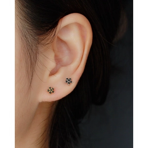 925 Sterling silver flower stud earrings with black zircon on golden metal base