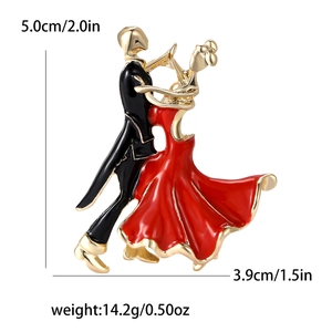 Broche couple dansant en émail et alliage avec dimensions 5,0 cm de haut et 3,9 cm de large
