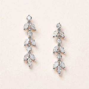 Elegant Copper Zirconia Leaf Drop Earrings For Women Fashion White Gold Plated Dangle Tassel Earrings Daily Jewelry Gift