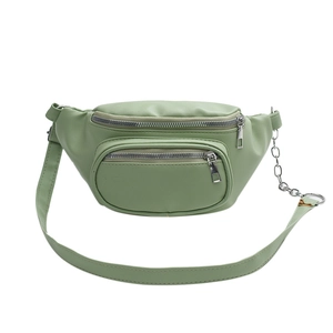 Marsupio chic verde menta in ecopelle con catena argento e tracolla regolabile