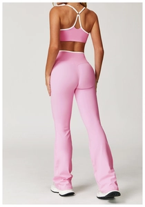 Roze yoga-set met hoge taille, contrastbies en push-up effect aan de achterkant