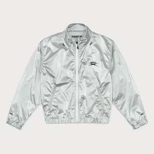 Giacca sportiva oversize argento metallizzato con superficie riflettente stile cosmico