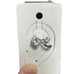 Ear cuff d'argento a doppio strato con zirconi brillanti per orecchie senza buco
