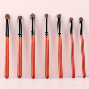 Set of 7 professional horse hair eyeshadow brushes with red-brown wooden handles