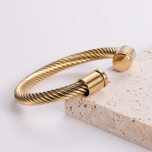 Minimalist 18K gold plated stainless steel twisted wire cable open bangle for men