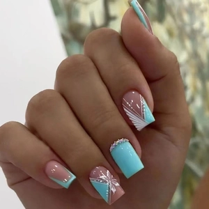 Faux Ongles À Presser Carrés Ovales Bleu Vert Style Français Avec Strass Motif Floral