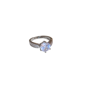 Elegant rotating snowflake zircon ring with silver finish and sparkling crystal accents