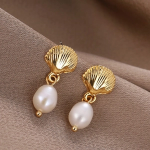 French Vintage Shell Freshwater Pearl Drop Earrings For Women Electroplated Copper Golden Shell Earrings With Steel Post