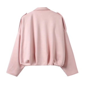 Vue arrière du blouson aviateur rose en daim court avec col et texture lisse fine