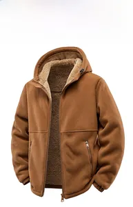 Detailansicht des Thermo-Fleece-Hoodies mit dickem Sherpa-Futter und Reißverschlusstasche