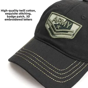 Dettaglio del ricamo Army e cuciture rinforzate su un cappellino in twill nero