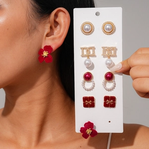 Boucles D Oreilles Fleur Rouge Vintage Imitation Künstliche Perle Alliage Fleur Flocage Style Français Femmes Tige En Argent