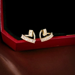 Hollow Heart Stud Earrings With 925 Sterling Silver Earring Post Cubic Zirconia Encrusted Gold Plated Sweet Jewelry For Women