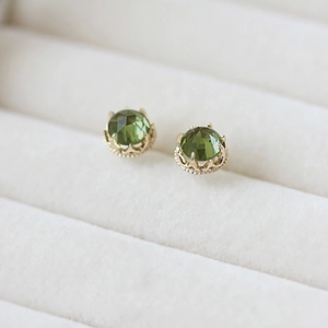 925 Sterling Silver Green Rhinestone Stud Earrings Crown Claw Setting Plated Gold Simple Forest Style Jewelry For Women Elegant Gift