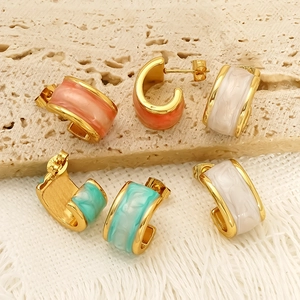 Fashionable C-shaped gold-plated stainless steel earrings with colorful enamel inlay