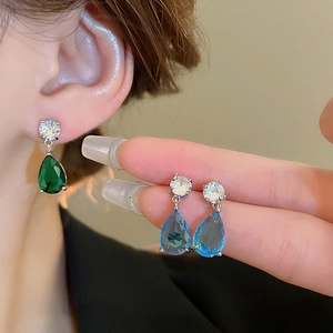 Vintage water drop zircon jewelry set featuring green and blue stones in a silver finish