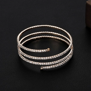 Elegant rose gold multi-layer crystal bridal bracelet with sparkling rhinestones decoration
