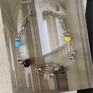 Chic handcrafted necklace with colorful mixed beads and silver metal chain design