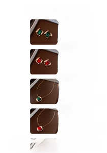 Detailed dimensions and specs for titanium steel diamond pendant necklace and earrings