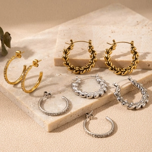 Boucles d'oreilles Créoles en Forme de C en Acier Inoxydable pour Femmes Pavé de Strass Texture Épi de Blé Bijoux Dorés Argentés