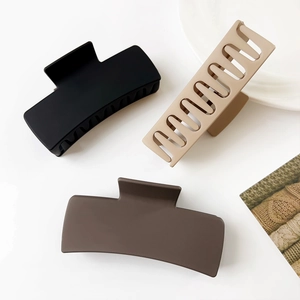 Matte rectangular claw clips in black, khaki and brown for thick hair styling