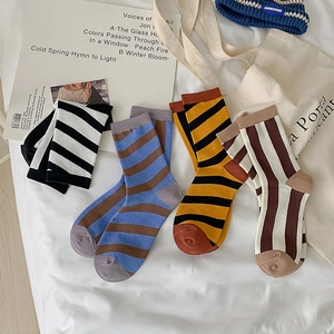 Women Cotton Striped Crew Socks Japanese Retro Style Sweat Absorbing Breathable Casual Mid Calf Hosiery