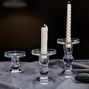 Three-piece set of transparent glass Roman column candle holders for elegant home decor
