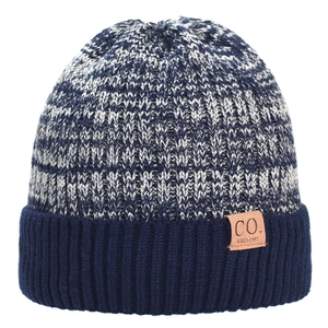 Winter knit beanie for men with double-layer fleece lining and vintage leather patch
