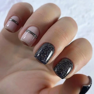 Short Square Press On Nails Glitter Sparkling Black Pink Artificial False Nails For Women Stylish Elegant Fashionable