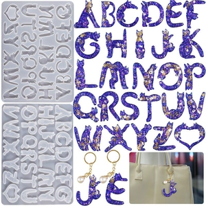 Moule en silicone alphabet thème chat pour résine avec porte-clés lettres violettes pailletées