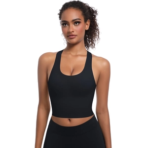Vue de face du soutien-gorge de yoga noir sans couture avec compression et soutien