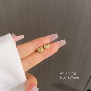 Heart Stud Earrings Titanium Steel Quilted Lattice Texture Gold Plated Minimalist Elegant Geometric Jewelry For Women